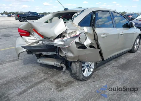 2017 Ford Focus Se z USA, uszkodzony, nr VIN 1FADP3F21HL305630